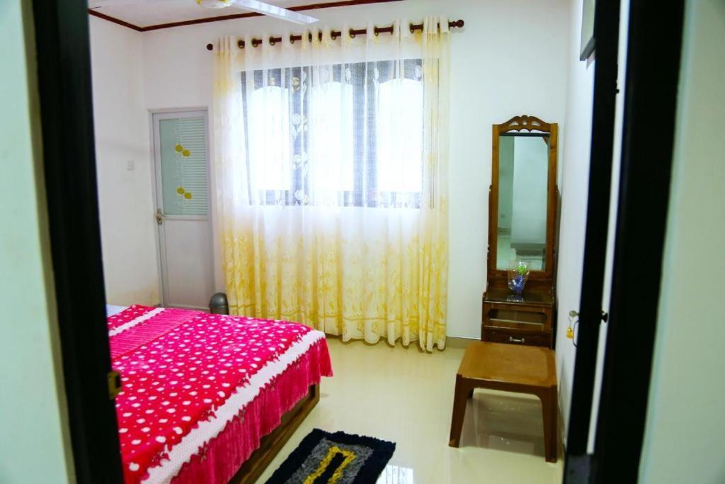 Indusara Villa Bentota Exterior photo
