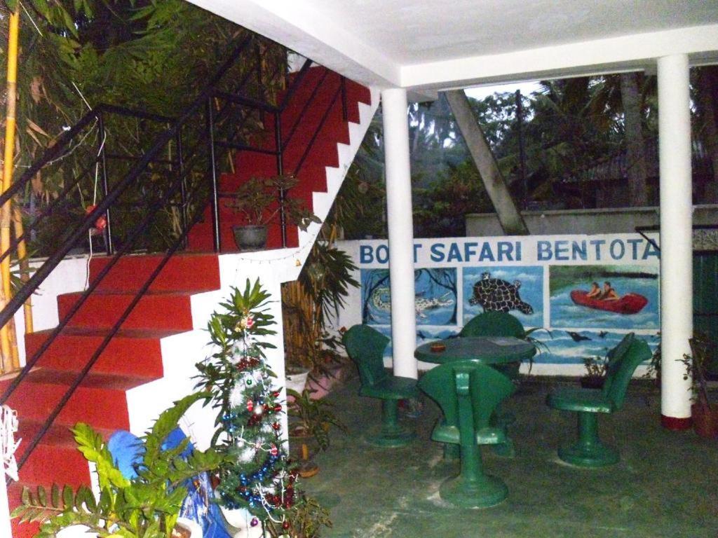 Indusara Villa Bentota Exterior photo